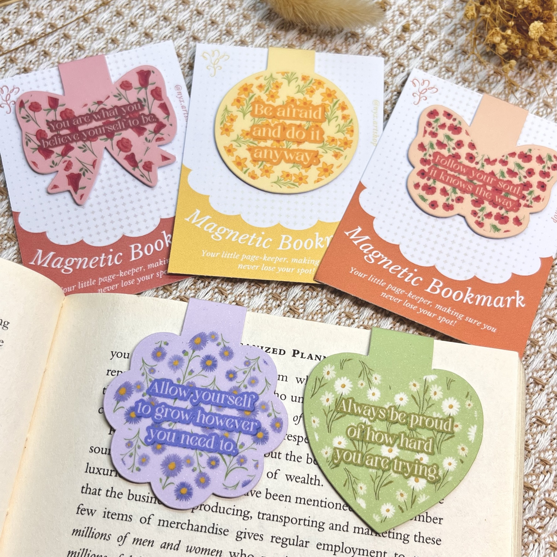 Floral Patterned Inspirational Magnetic Bookmarks