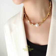 Elegant Gold Jewelry Set