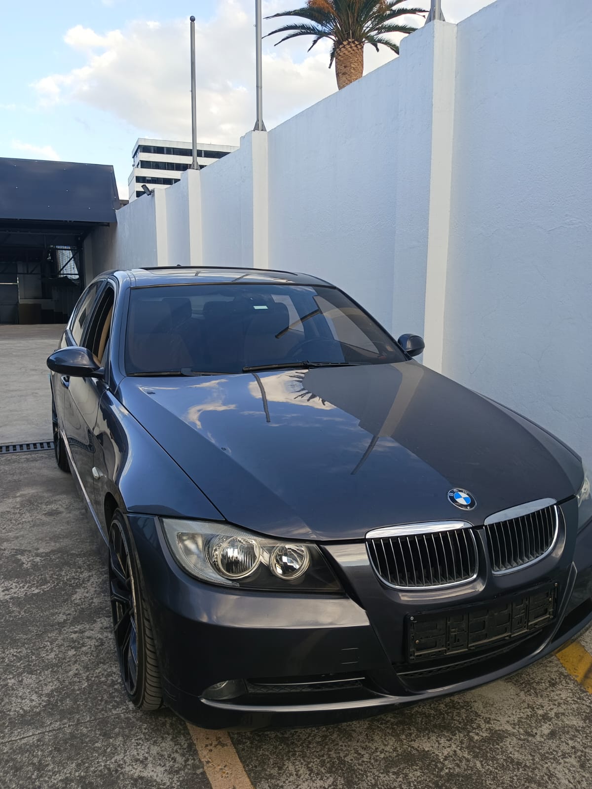 BMW Serie 3 – Gris