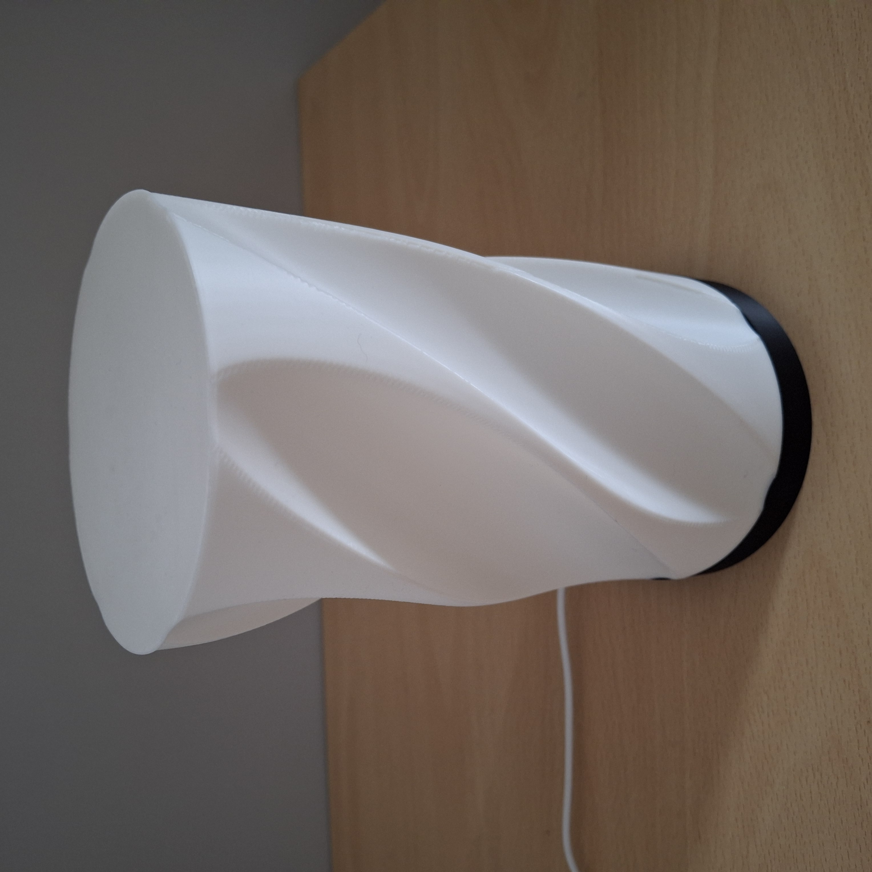 Spiral Twister Table Lamp 