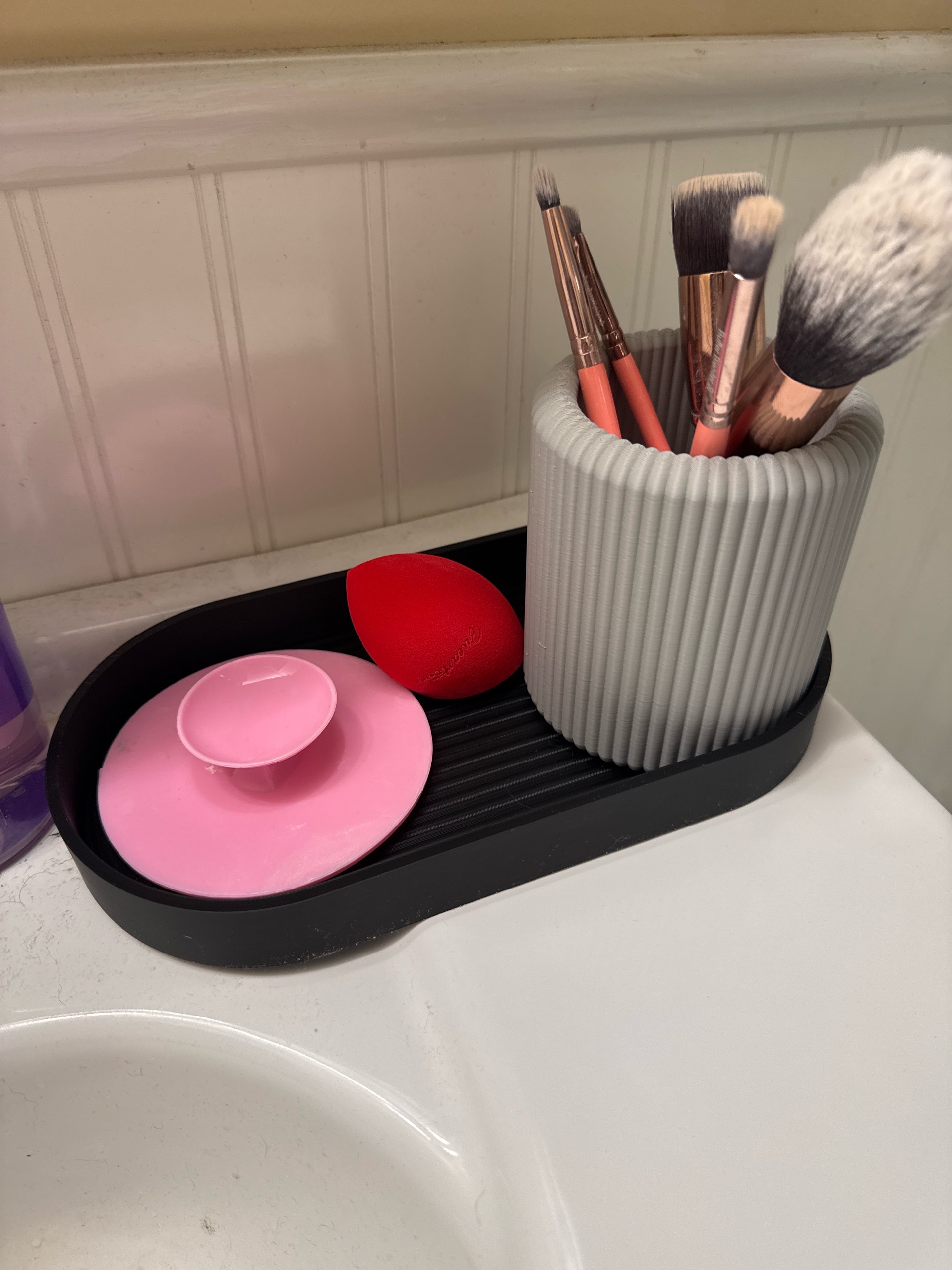 Modern Toothpaste and Brush Holder