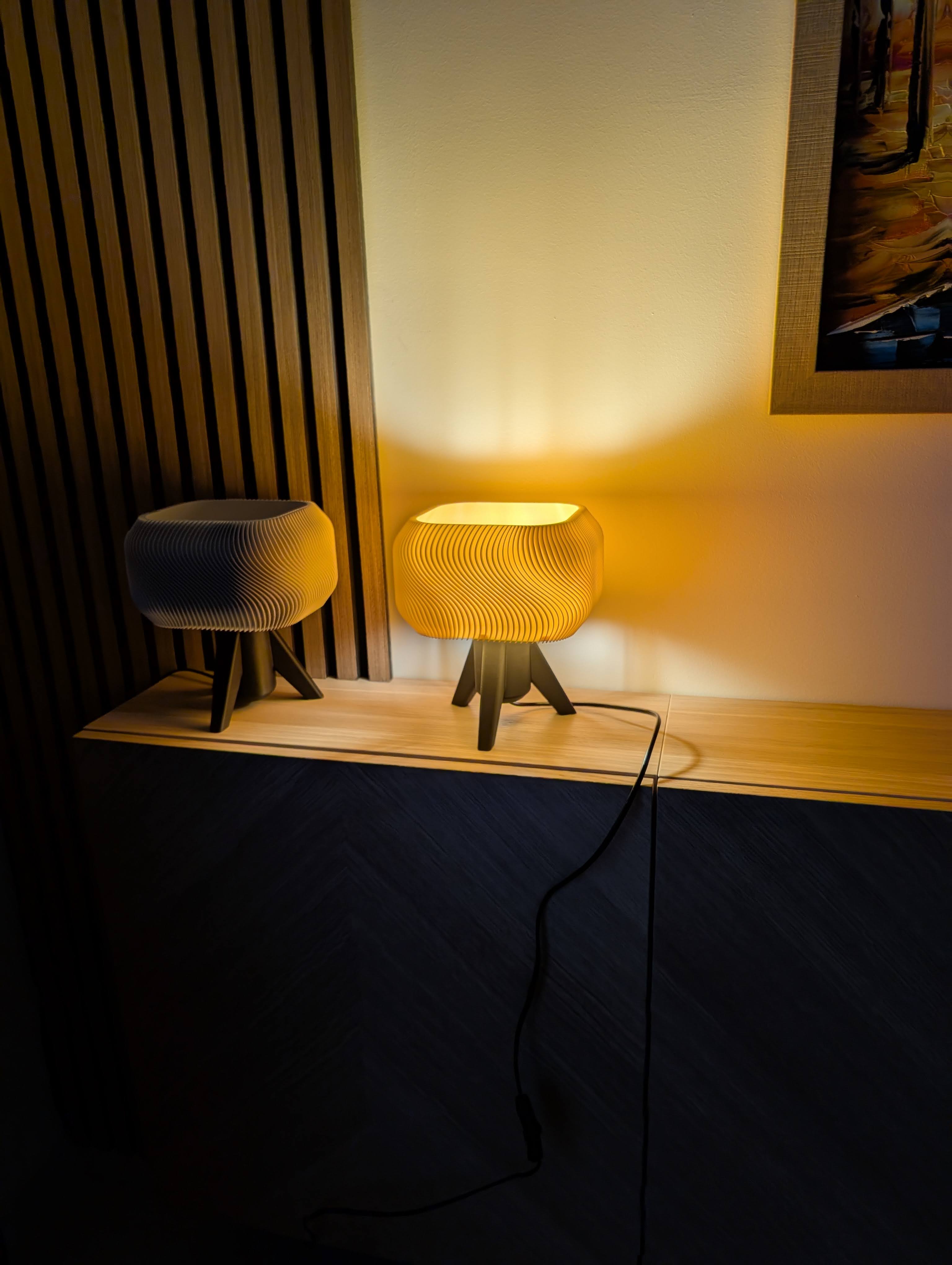 Swirl Glow Lamp