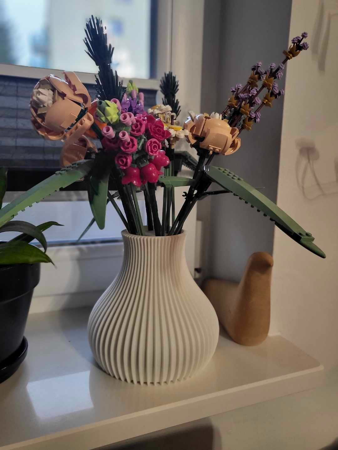 Modern Ribbed Vase 🏺✨