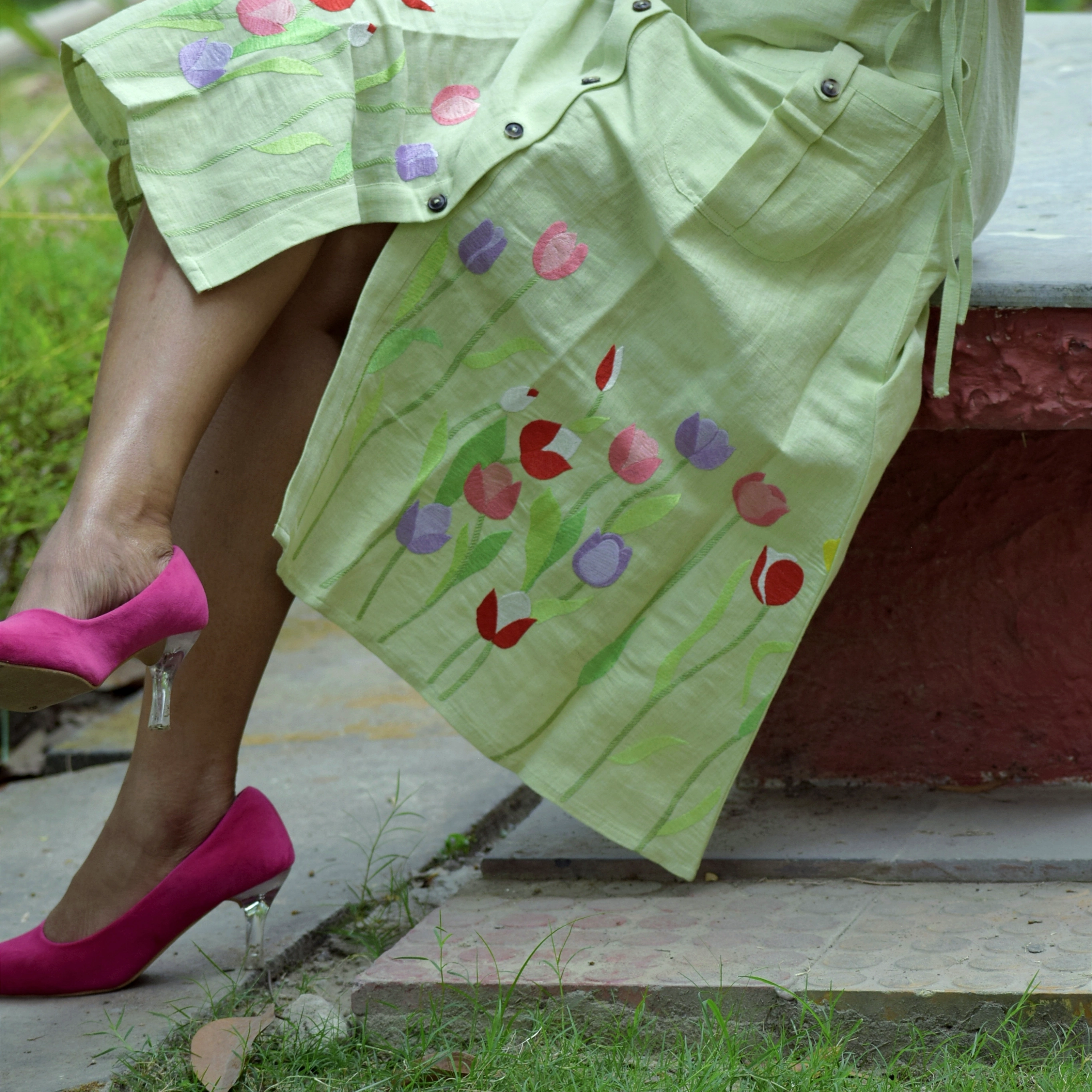 MARRAKECH - Smart fit, A Line One-Piece Frock Slim Dress with Short Sleeve and Peter-pan Collar.