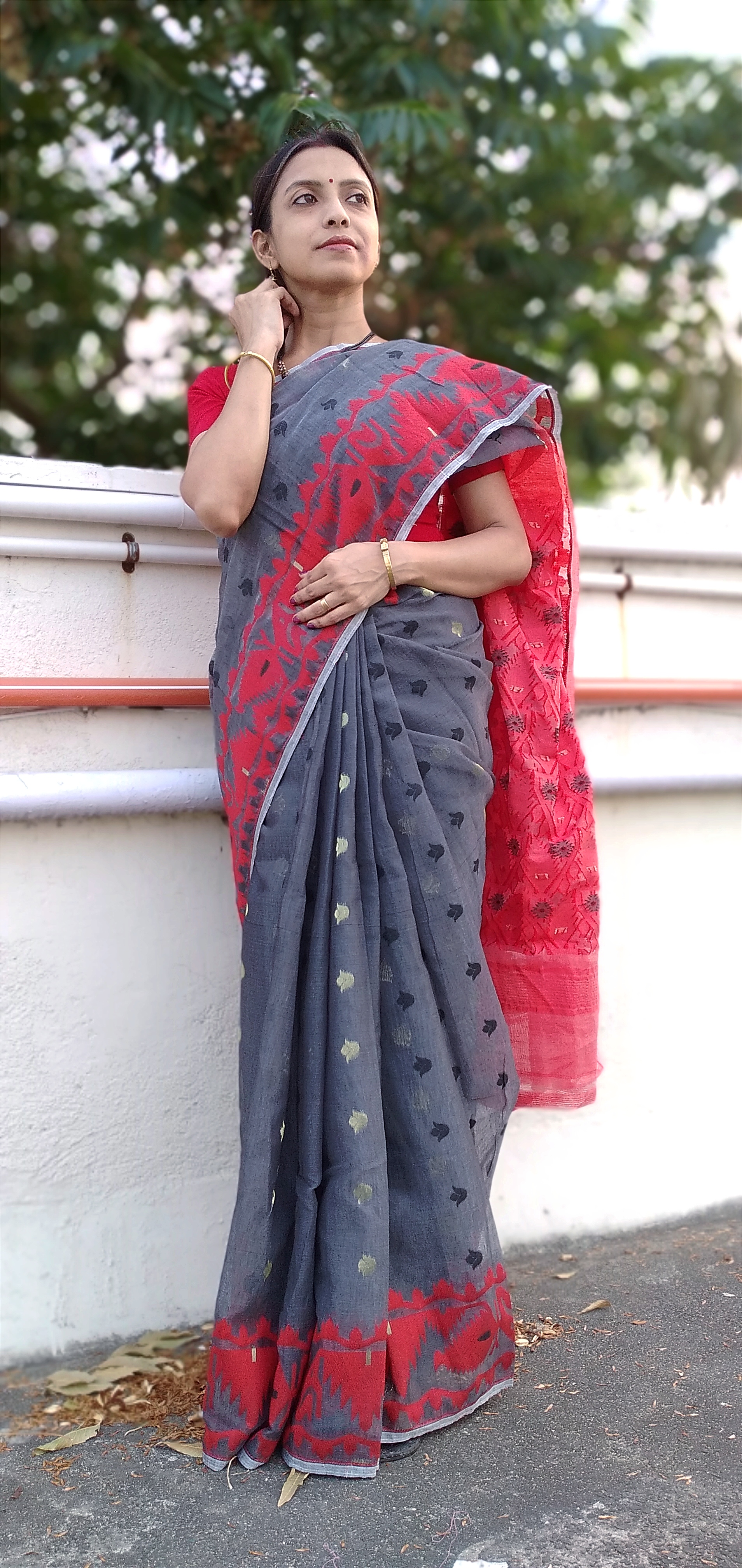 SANDHYA- Premium HandWovenQuality Muslin Cotton Jamdani Saree in Ice Blue tone with off White Thread & Zari Work.