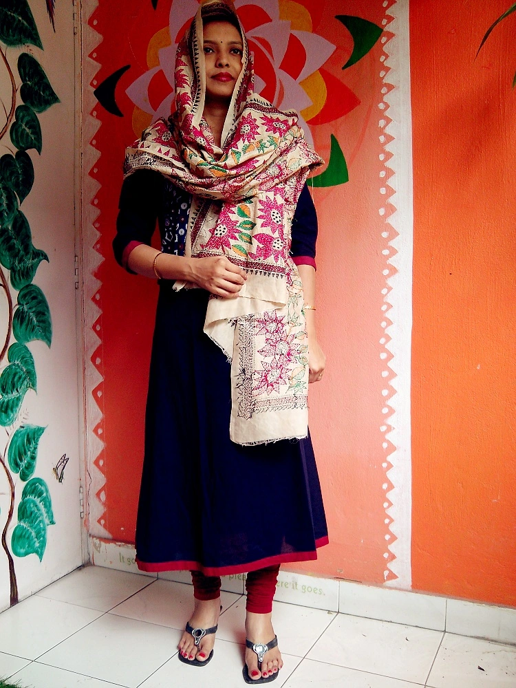 Sunflower - Kantha Stitch Hand Embroidered Art Silk Duppatta.