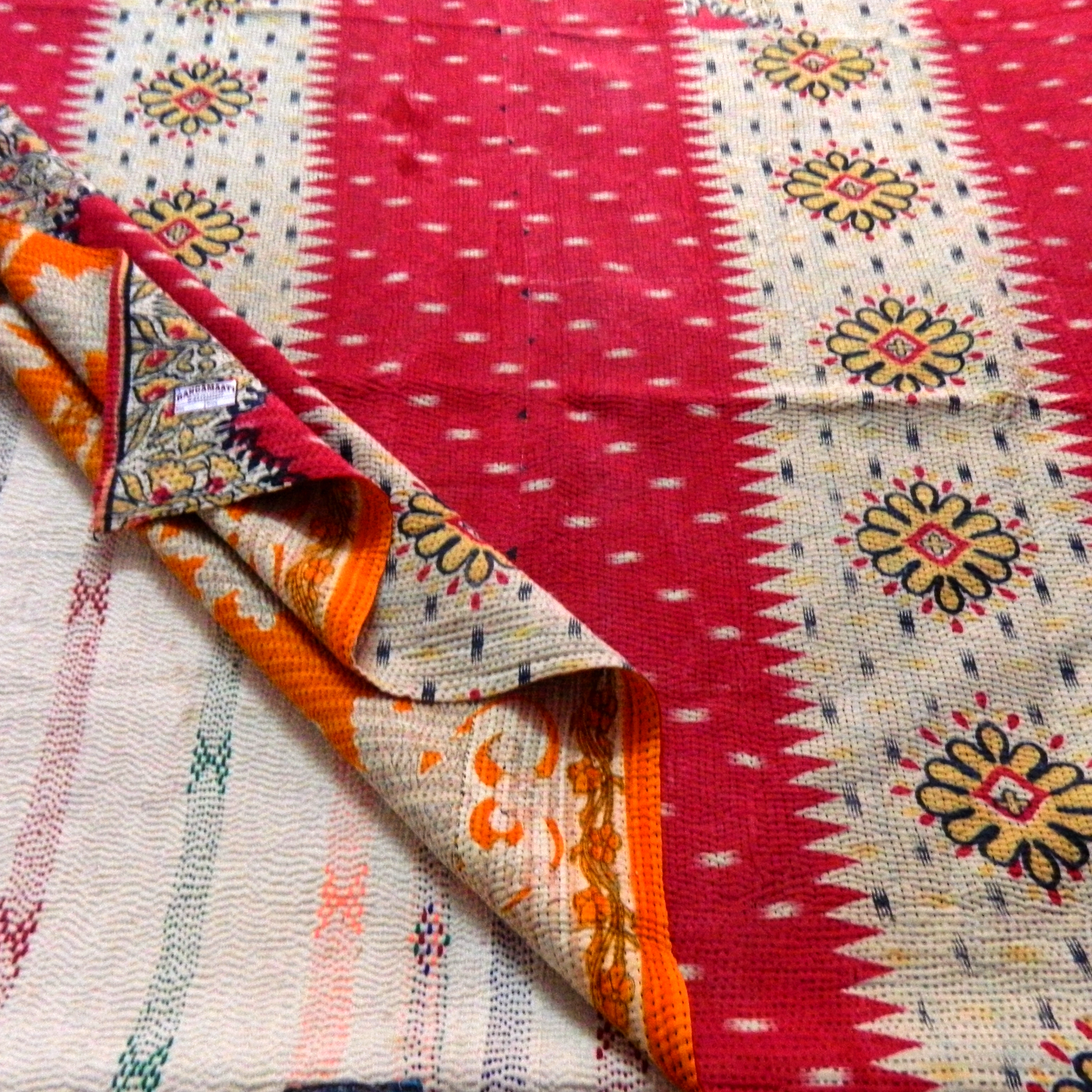 QUILTED JOURNEY  - Reversible Double Sided Floral Pattern Hand Stitched Kantha Quilt-[4 Layers]