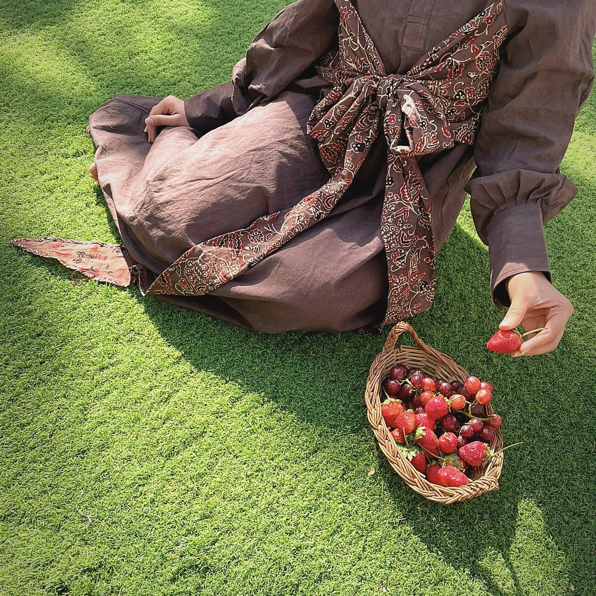 AKROTIRI  -  Lantern Sleeves Shirt Collared A Line Dress with a Big Stylish Adjustable Bow.