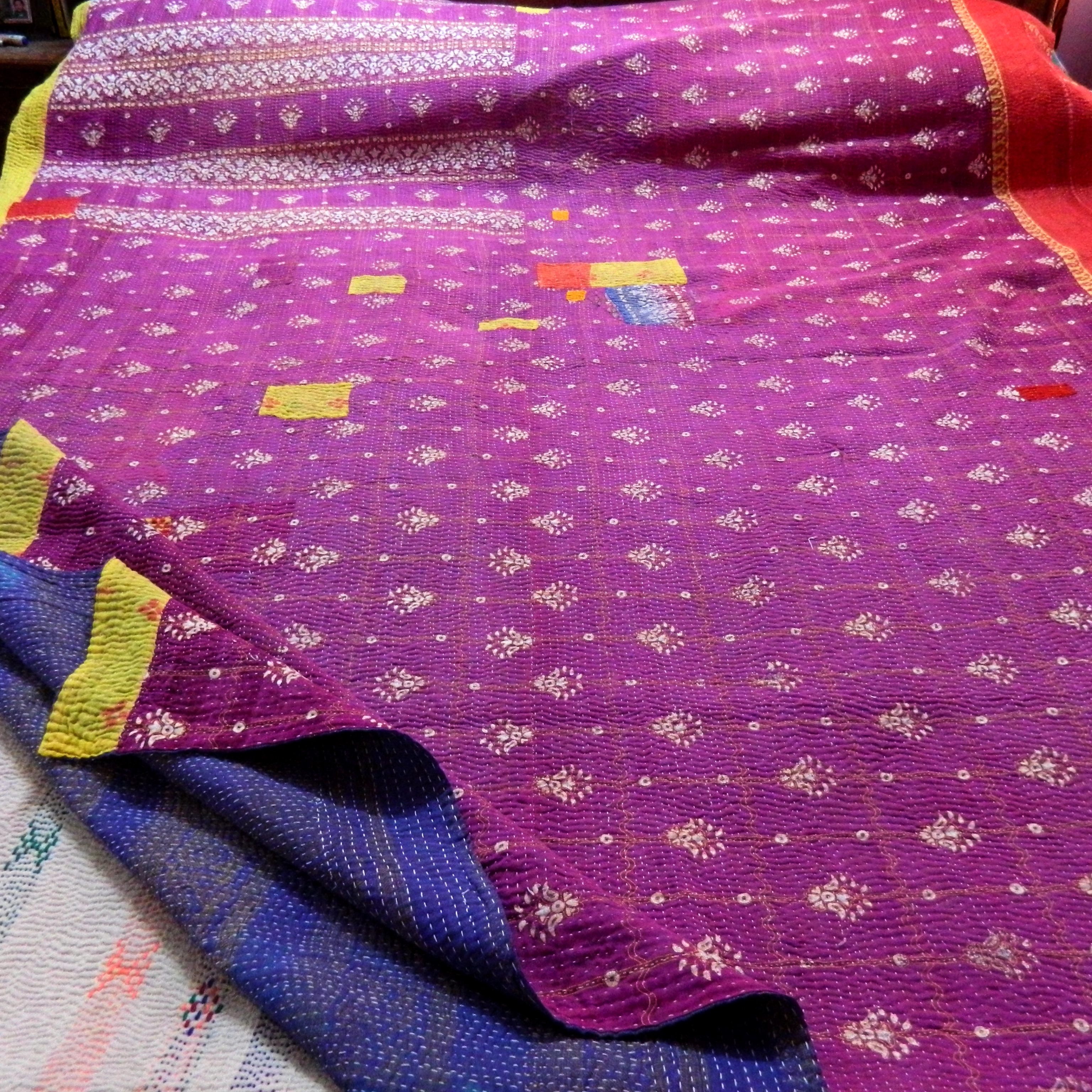 CUDDLE UP - Reversible Double Sided Geometric Pattern Hand Stitched Kantha Quilt.-[4 Layers]