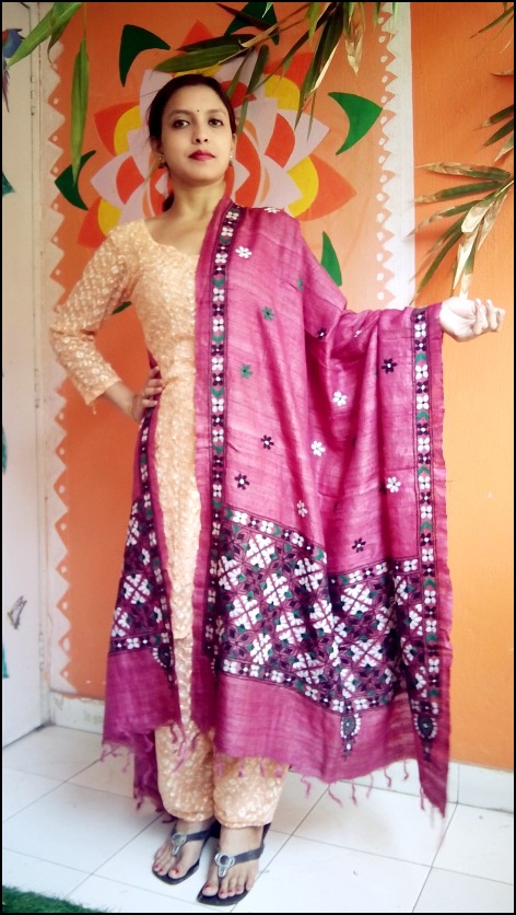 Mazentine Purple - Bengal Nakshi Kantha Embroidered Tussar Gicha Silk Handloom Duppatta.