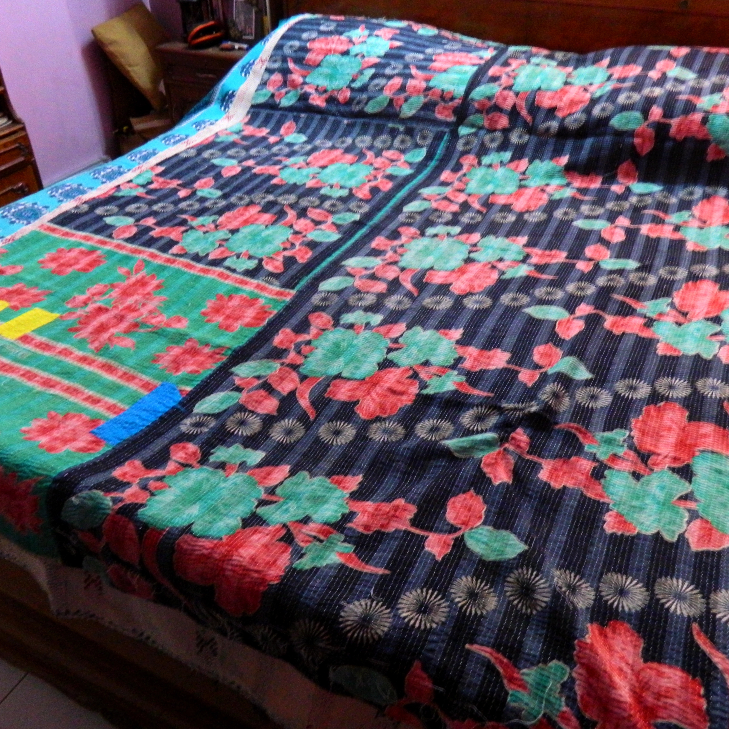 FLORAL FUSION  - Reversible Double sided Floral Pattern Hand Stitched Kantha Quilt-[4 Layers]