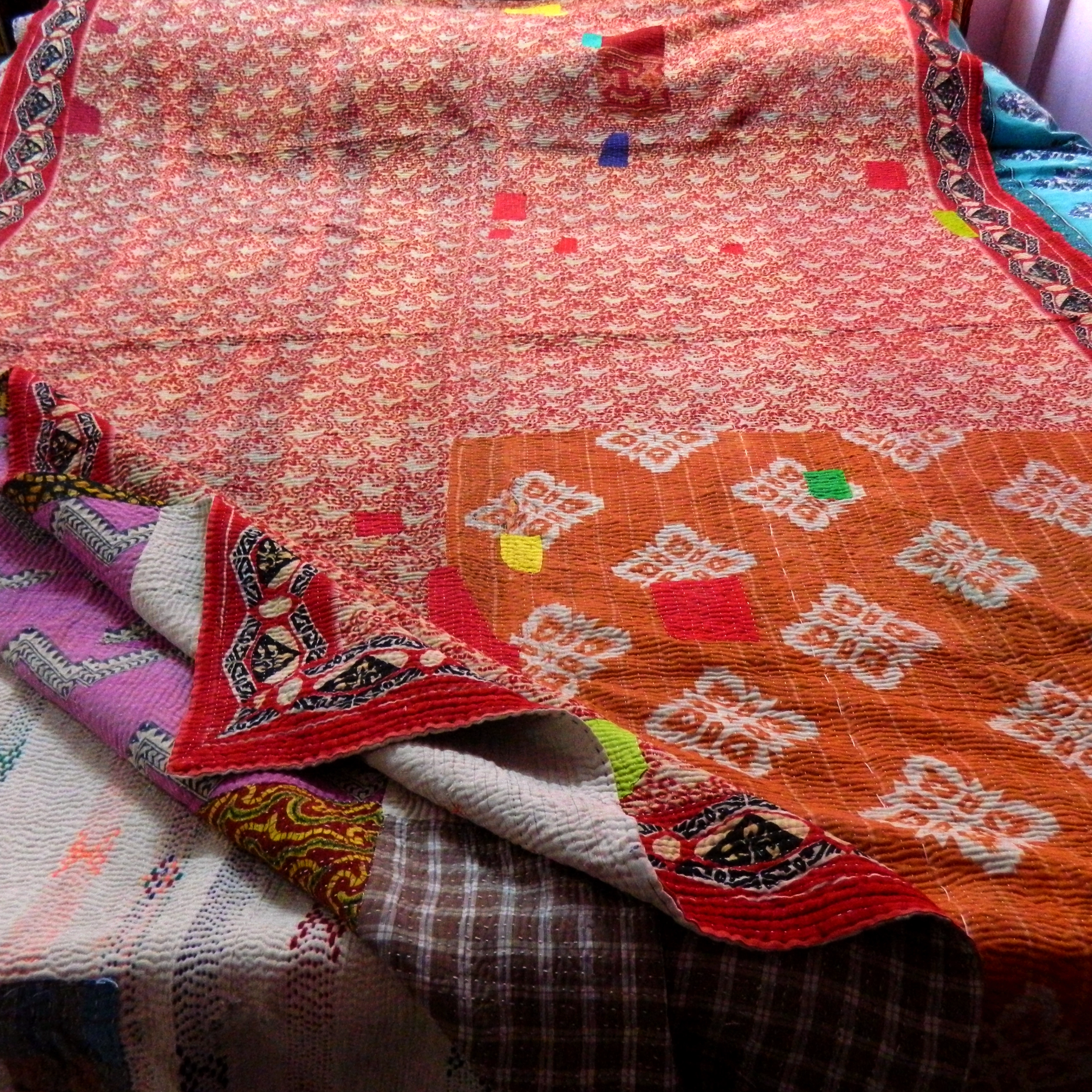 LOVE WRAPPED - Reversible Double Sided Floral Pattern Hand Stitched Kantha Quilt-[4 Layers]