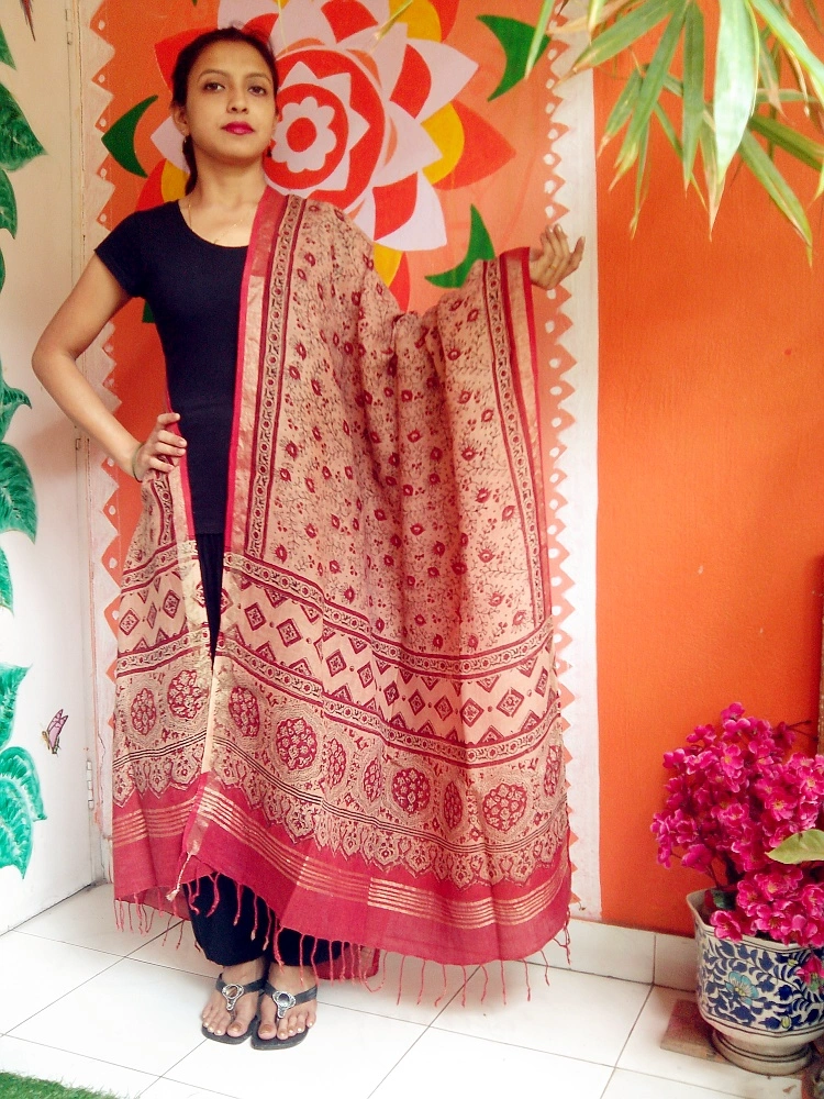 Gulfaam - Peach & Red Ajrakh-printed Linen Dupatta With Zari Border --Your Classic Accessory.