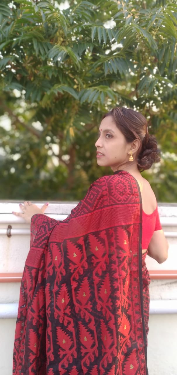 BANNISIKHA-Premium Quality Muslin Cotton Jamdani Saree in Matt red tone with off Black Thread Work