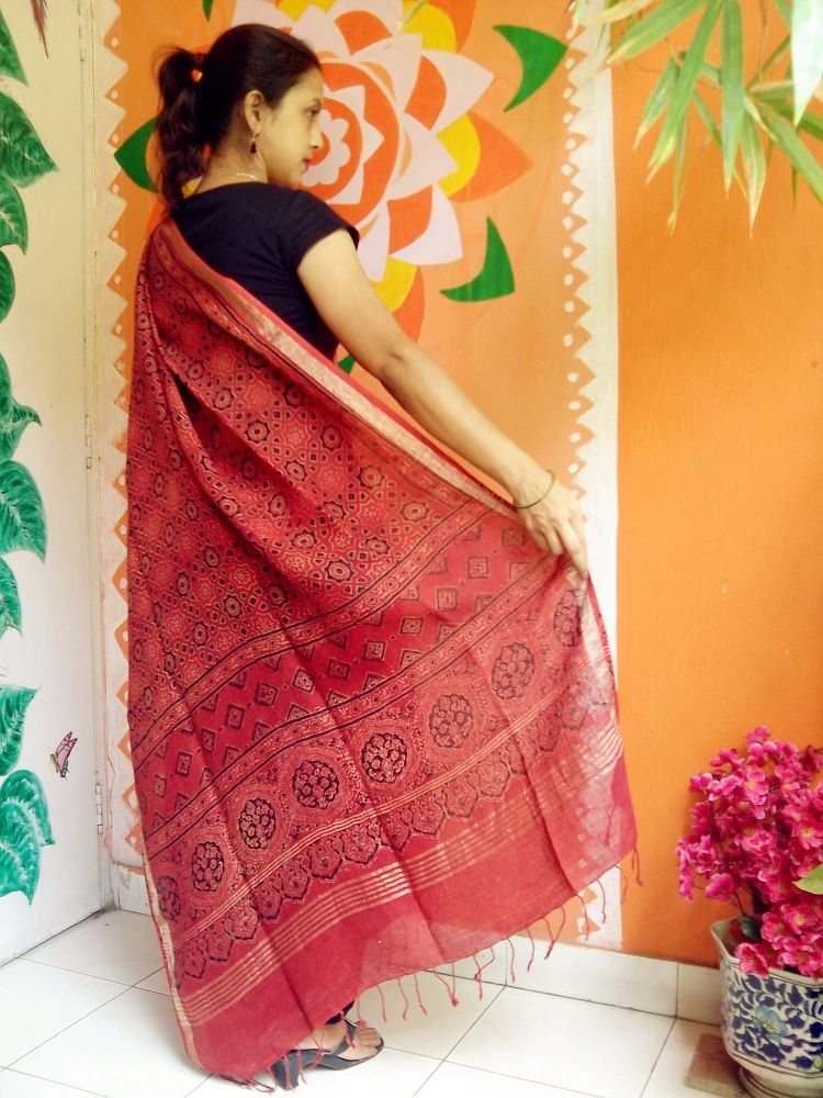 Nazakaat-Garnet Red Ajrakh-printed Linen Dupatta With Zari Border --Spice Up asthetically