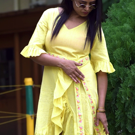 CARIBBEAN ISLES - Ruffled Midi A Line Swing Dress with Short Frilled Bell Sleeves,Embroidered Belt and High Waist.