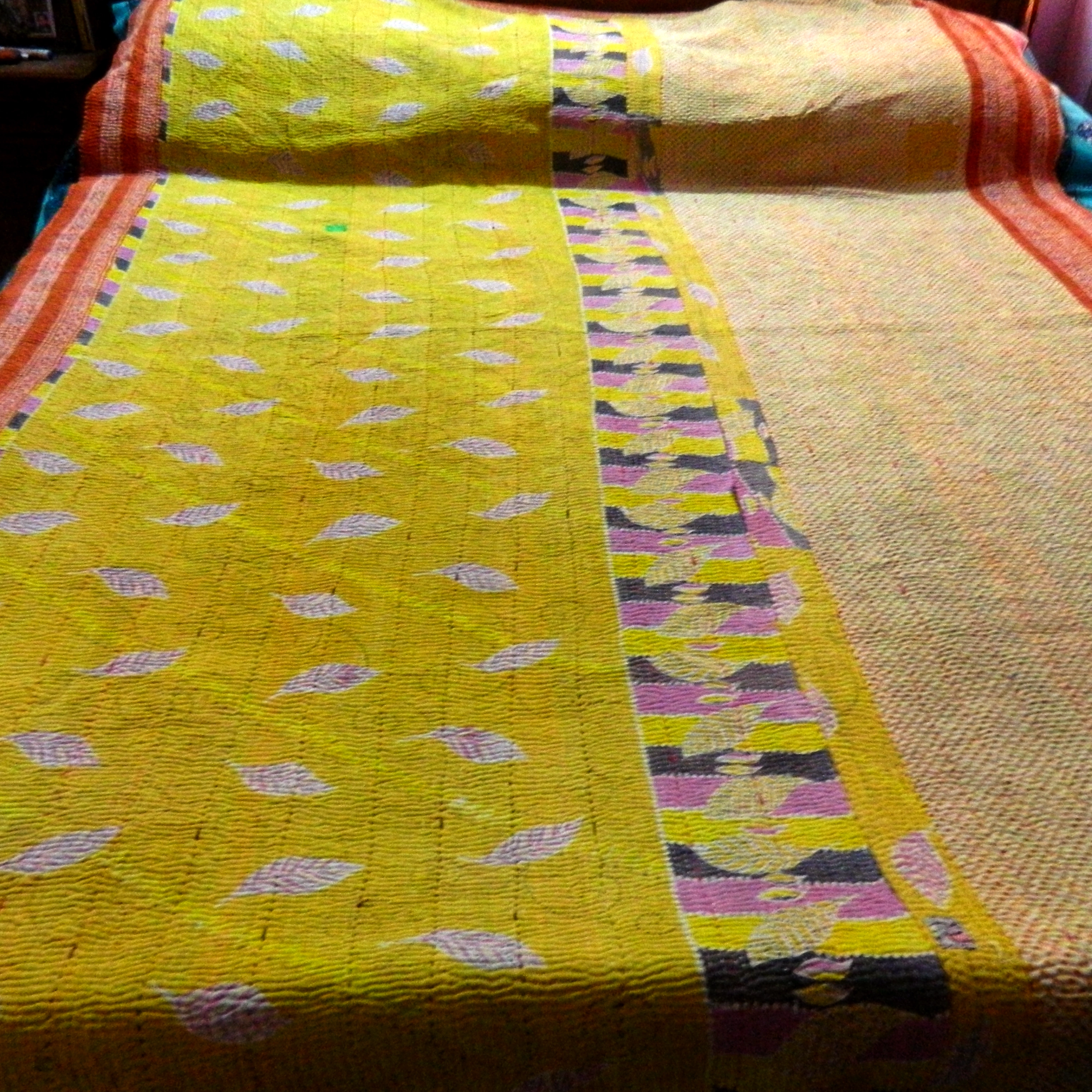 EMBROIDERED ECHO  - Reversible Double Sided Floral Pattern Hand Stitched Kantha Quilt -[4 Layers]