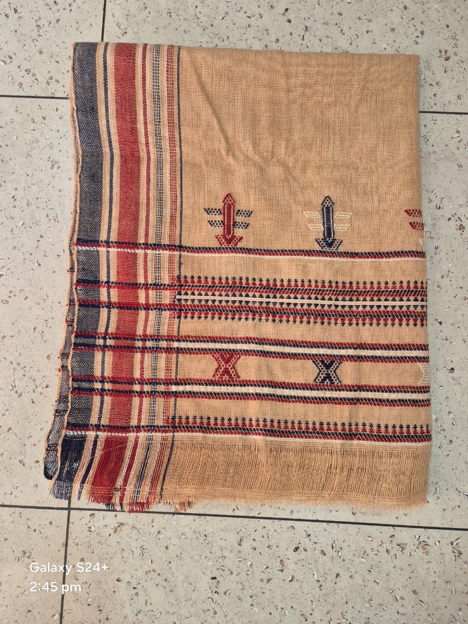 Desert Salt - Warmth of Desert.l Bhujodi Handwoven Desi Sheep Wool Shawl - Matt White.