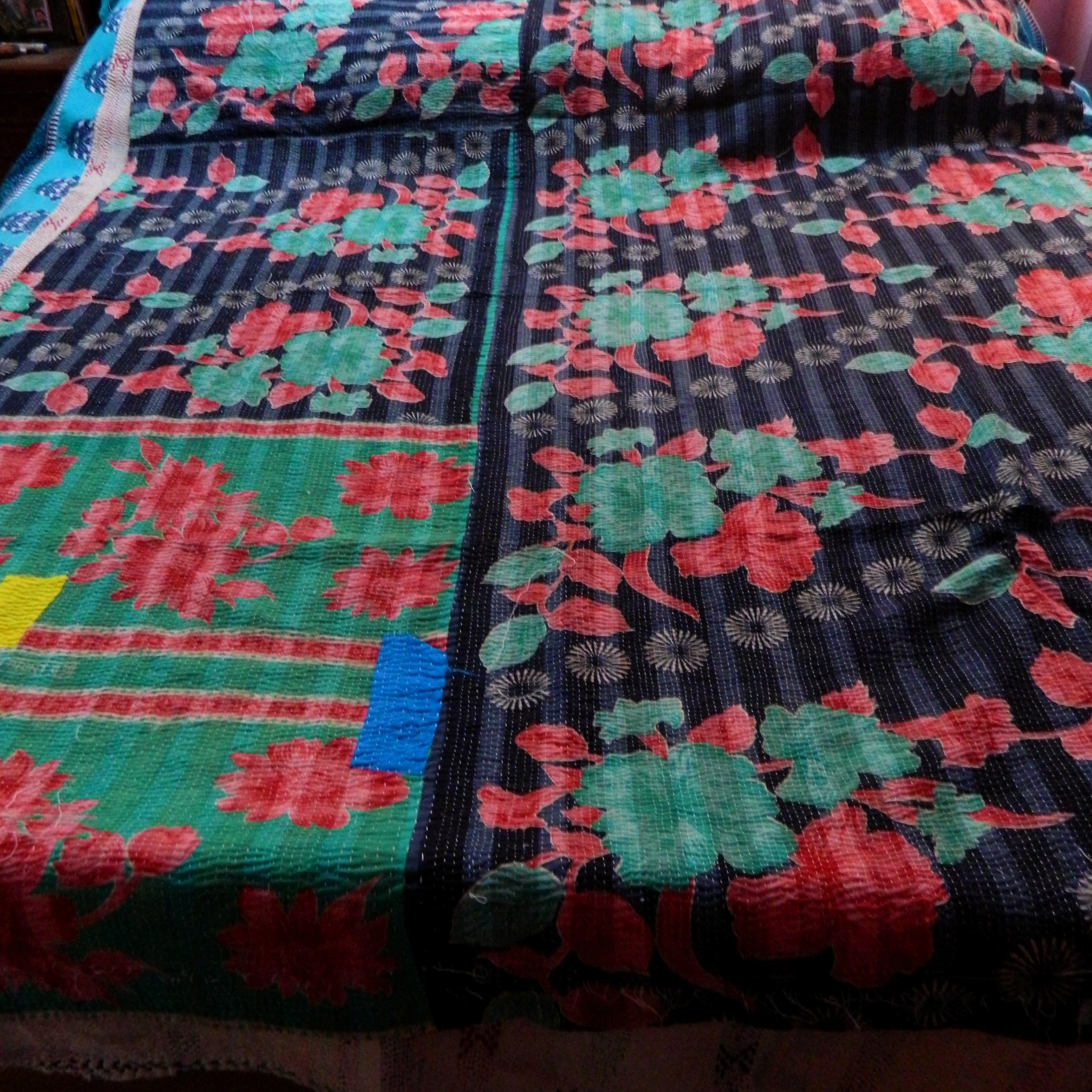 FLORAL FUSION  - Reversible Double sided Floral Pattern Hand Stitched Kantha Quilt-[4 Layers]