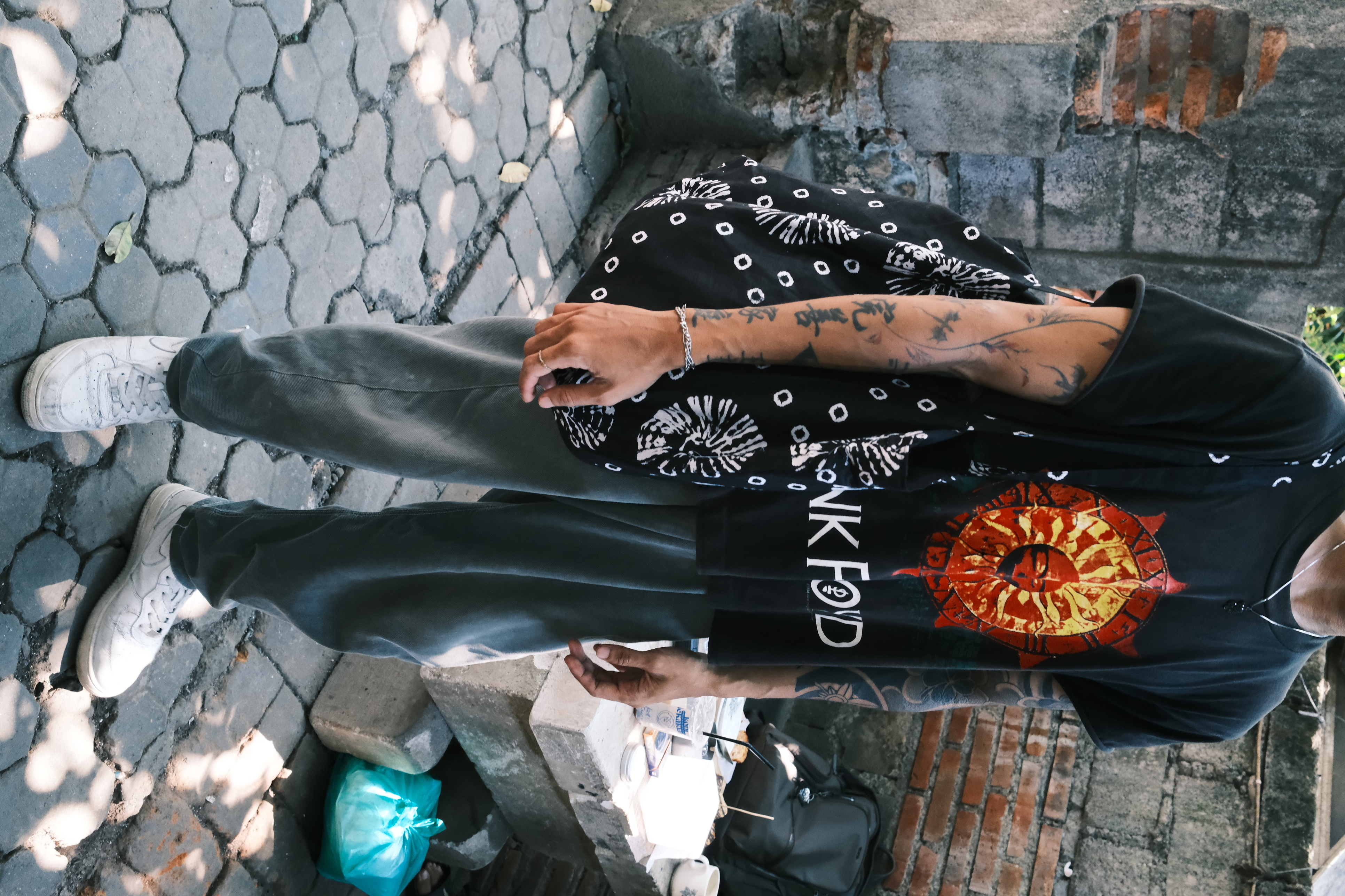 NARA TOTE BAG IN BLACK 