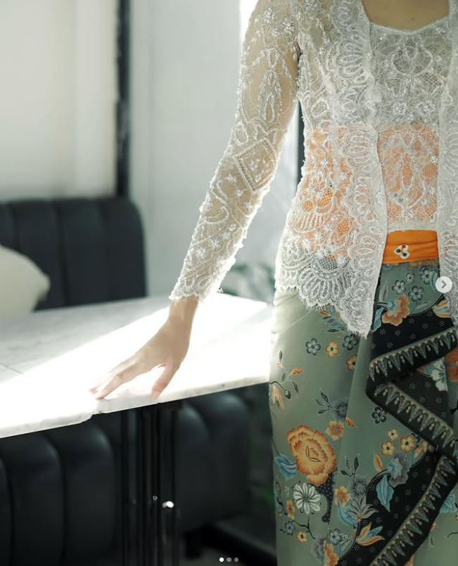 Traditional Kebaya Long Skirt