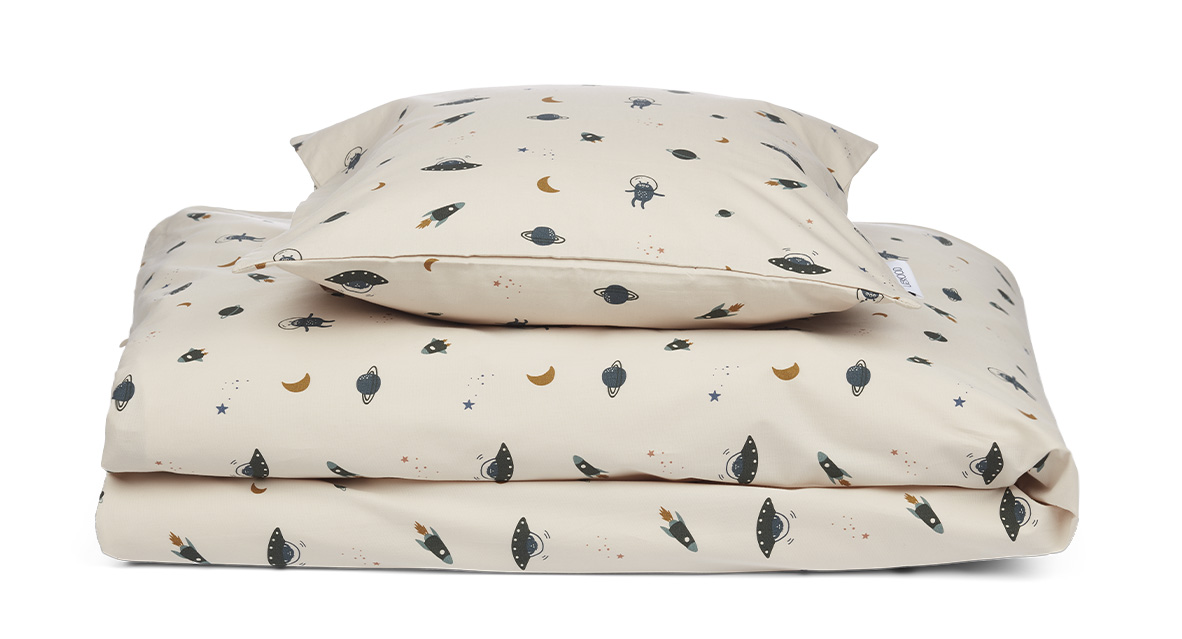 Liewood carmen baby bedding print