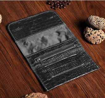 Tobacco Pouch