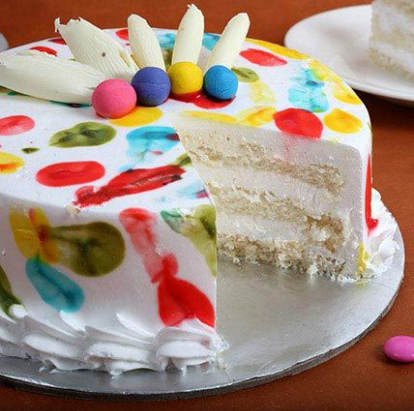 Purple & White Floral Cream Cake