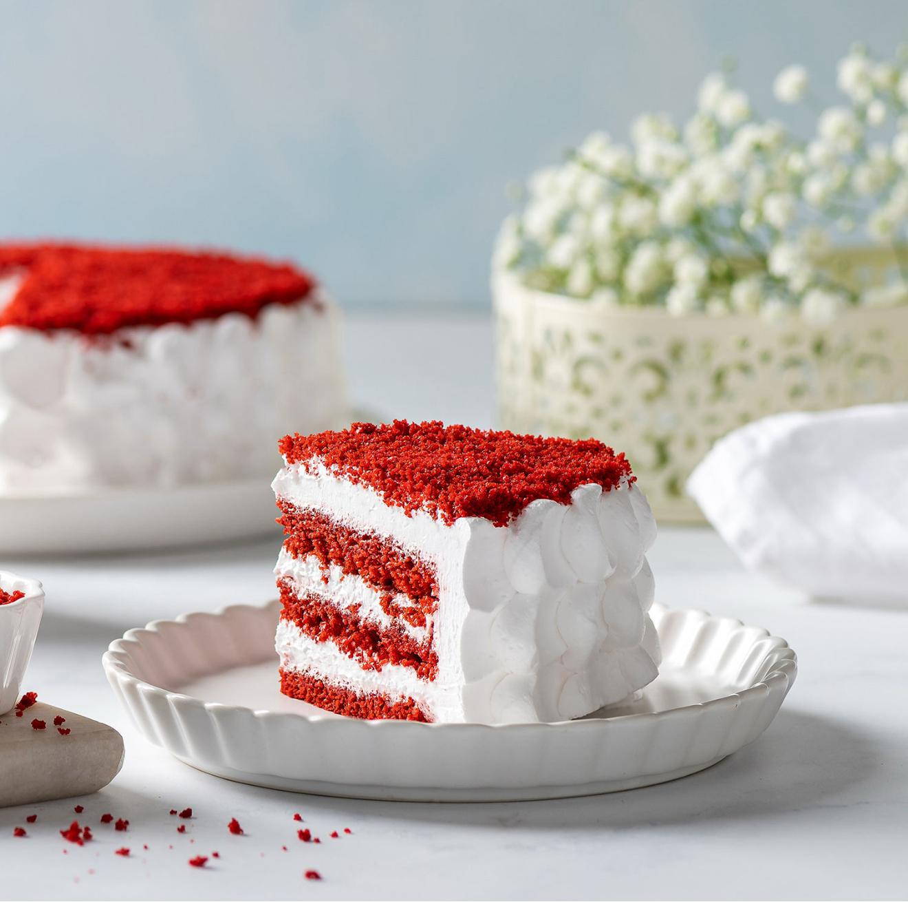  Red Velvet Cream Cake