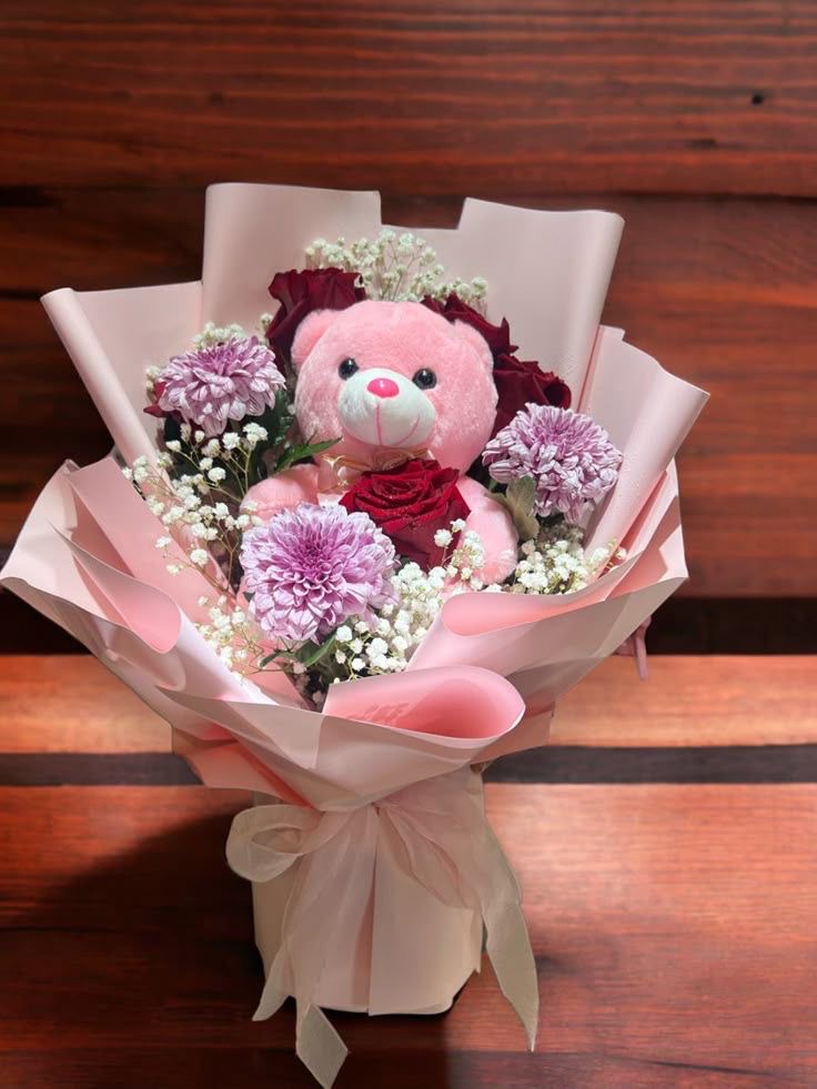  Teddy Love Floral Surprise