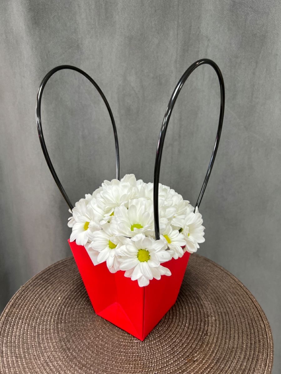 🌸 Elegant Flower Basket 