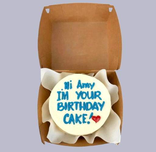 🎂 Playful Greeting – “Hi Amy” Cake