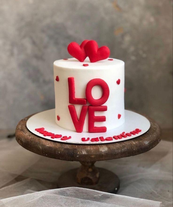 Valentine’s LOVE Fondant Cake
