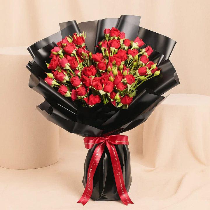 The Glimmering Heart Bouquet: Spray Roses