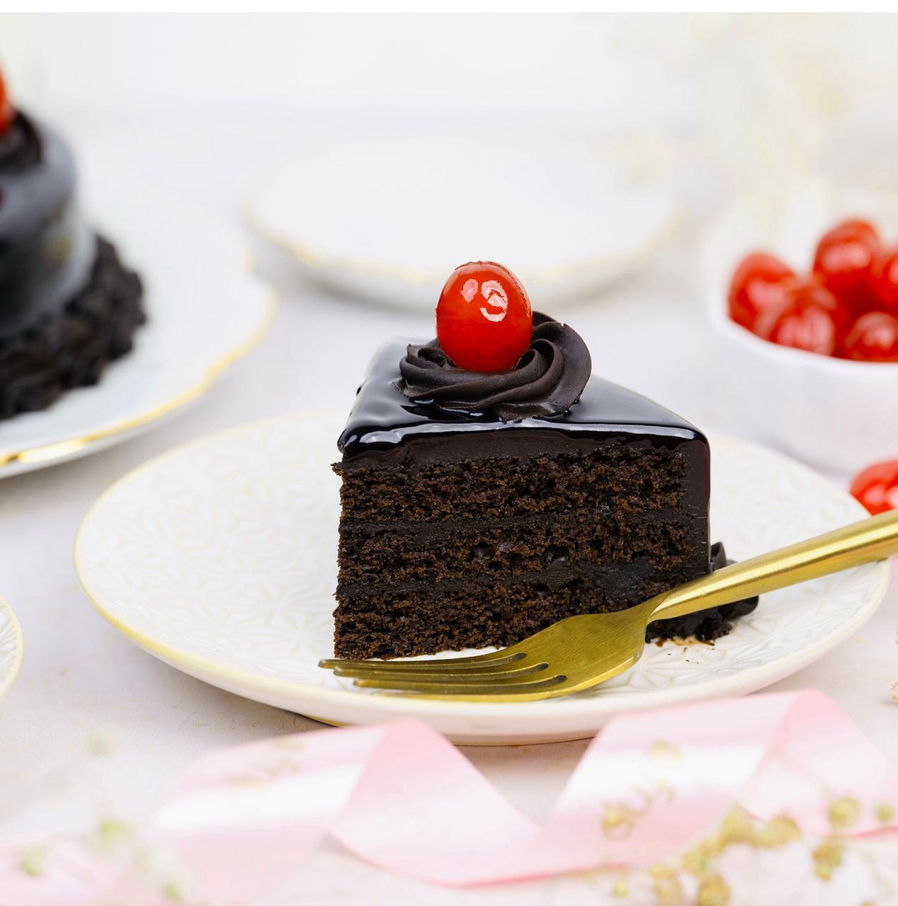 🍫 Choco Truffle Glaze Cake – A Decadent Treat