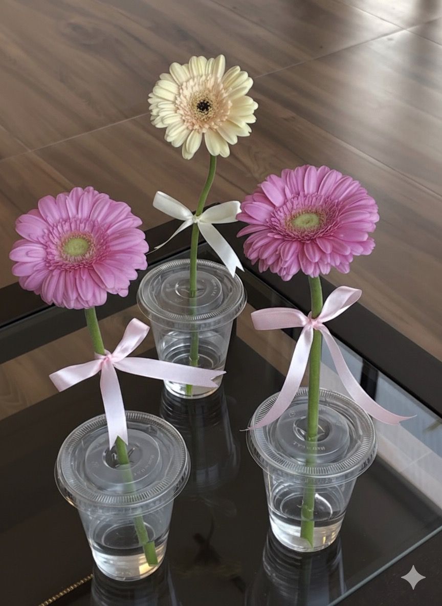 Single Stem Bloom in Cup – With Ribbon