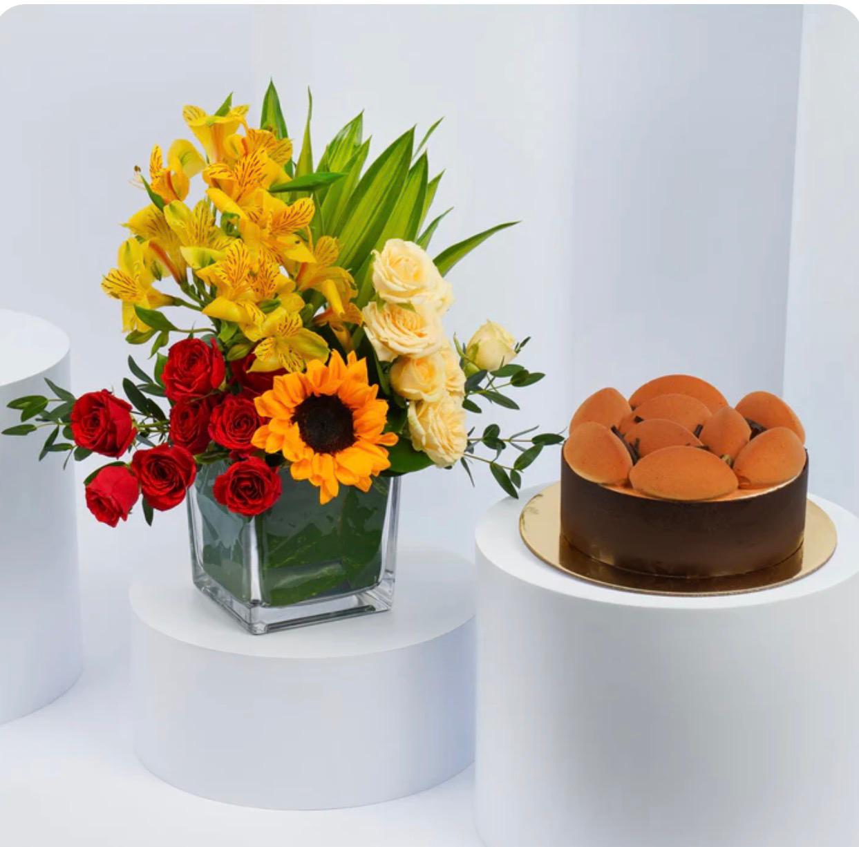 🌻 Sunlit Celebration Bloom & Cake Set