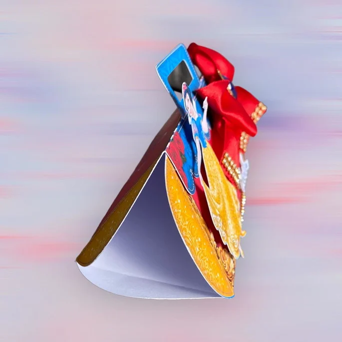 Snow White themed party favor box