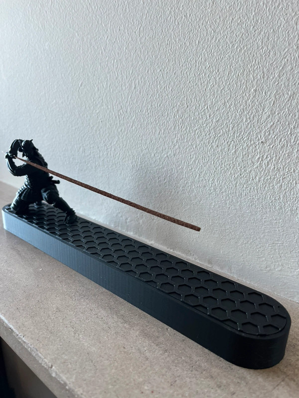 Porta-incenso Samurai (Impresso em 3D, com caixa)