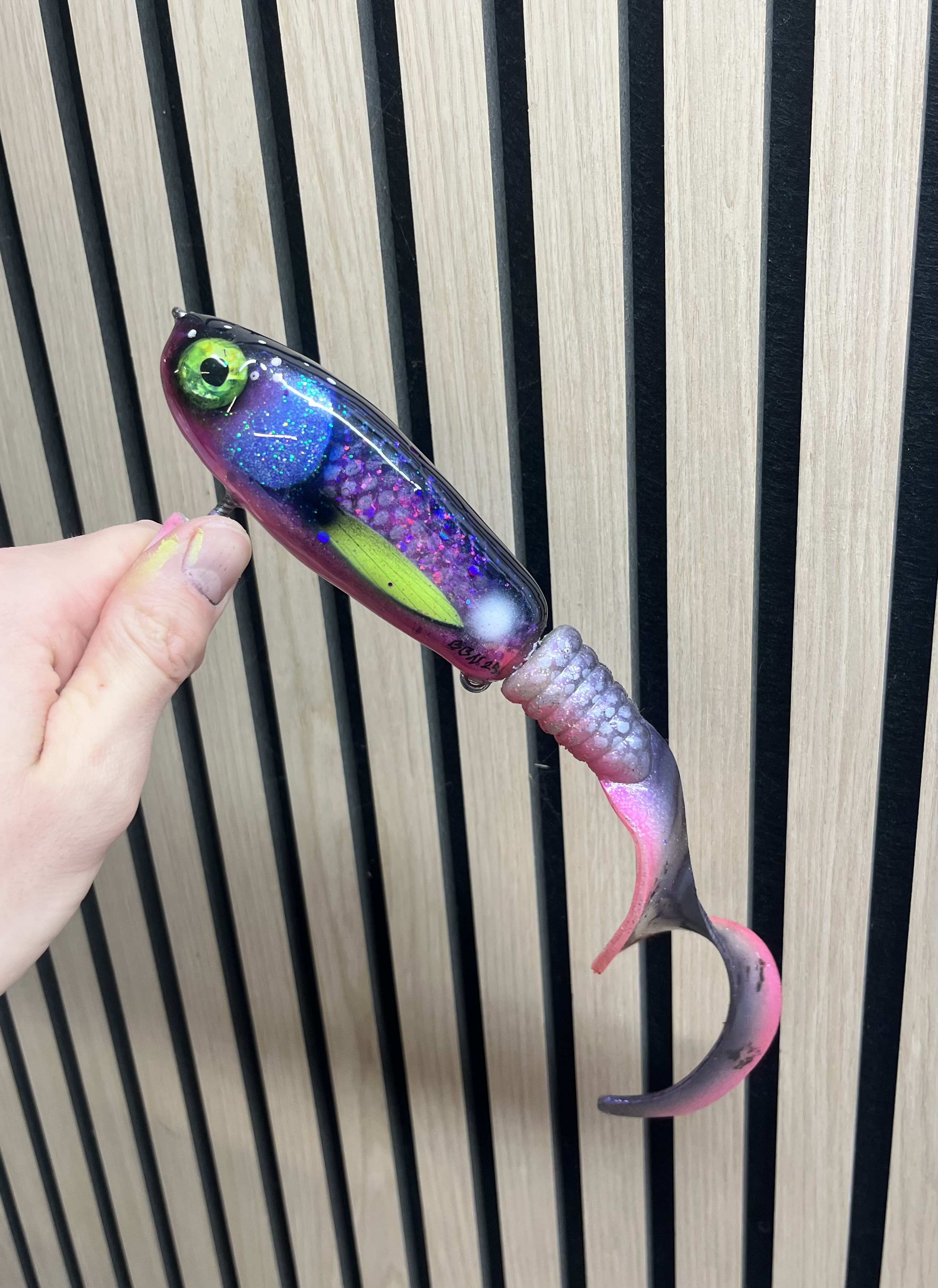 Happy hybris - Violet spacebream