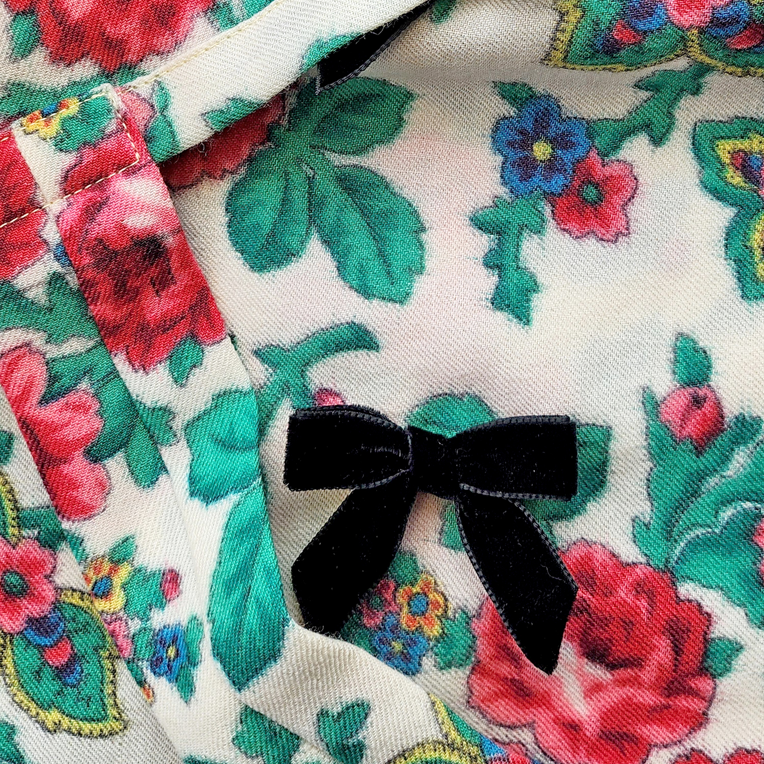 Babushka Tote Bag