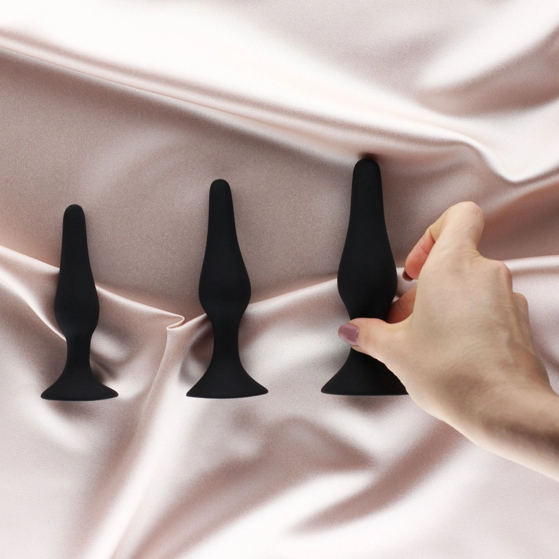 Alessandra – Kit de 4 Plugs Anaux en Silicone avec Ventouse