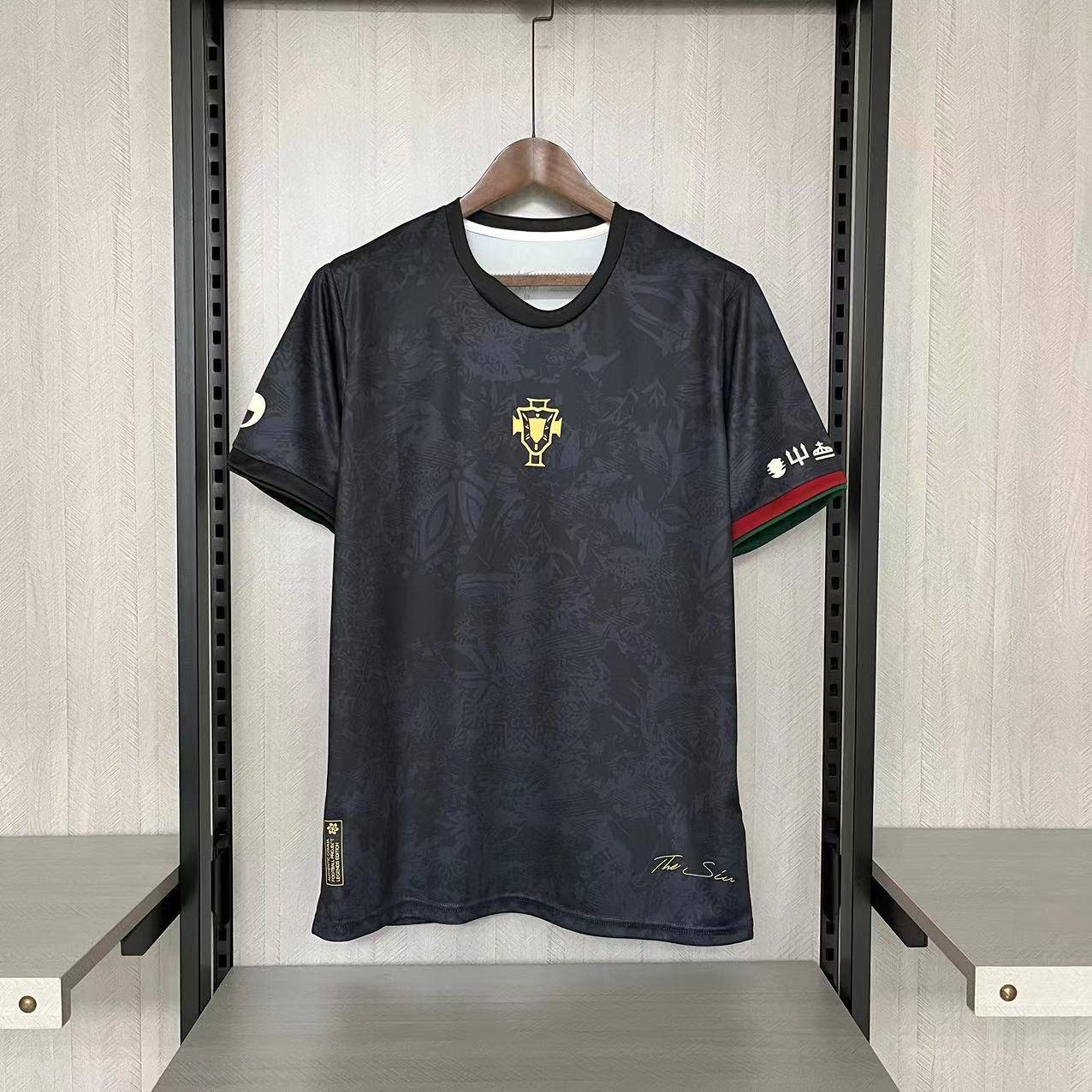 Camiseta de futebol preta