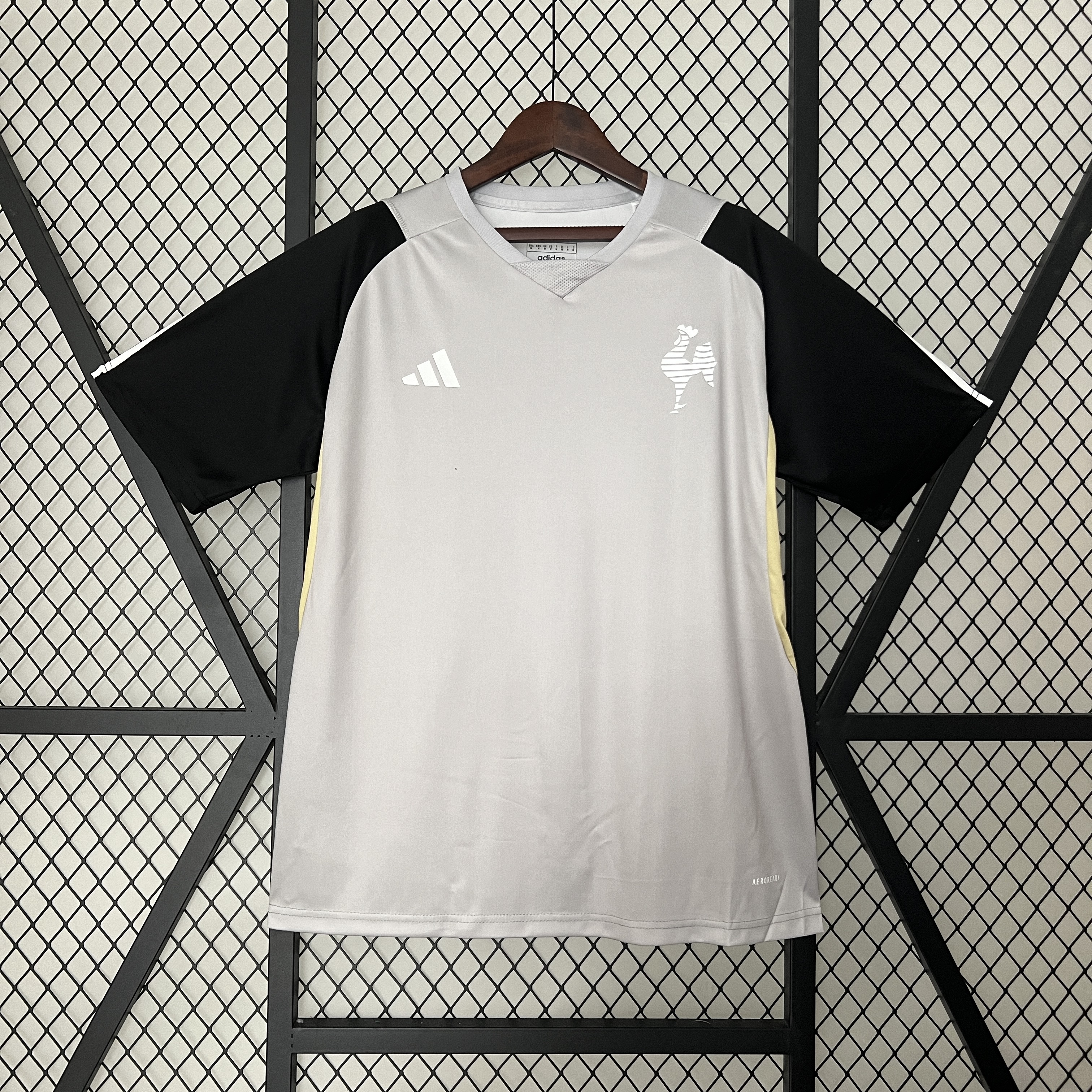 Camisa de futebol Adidas