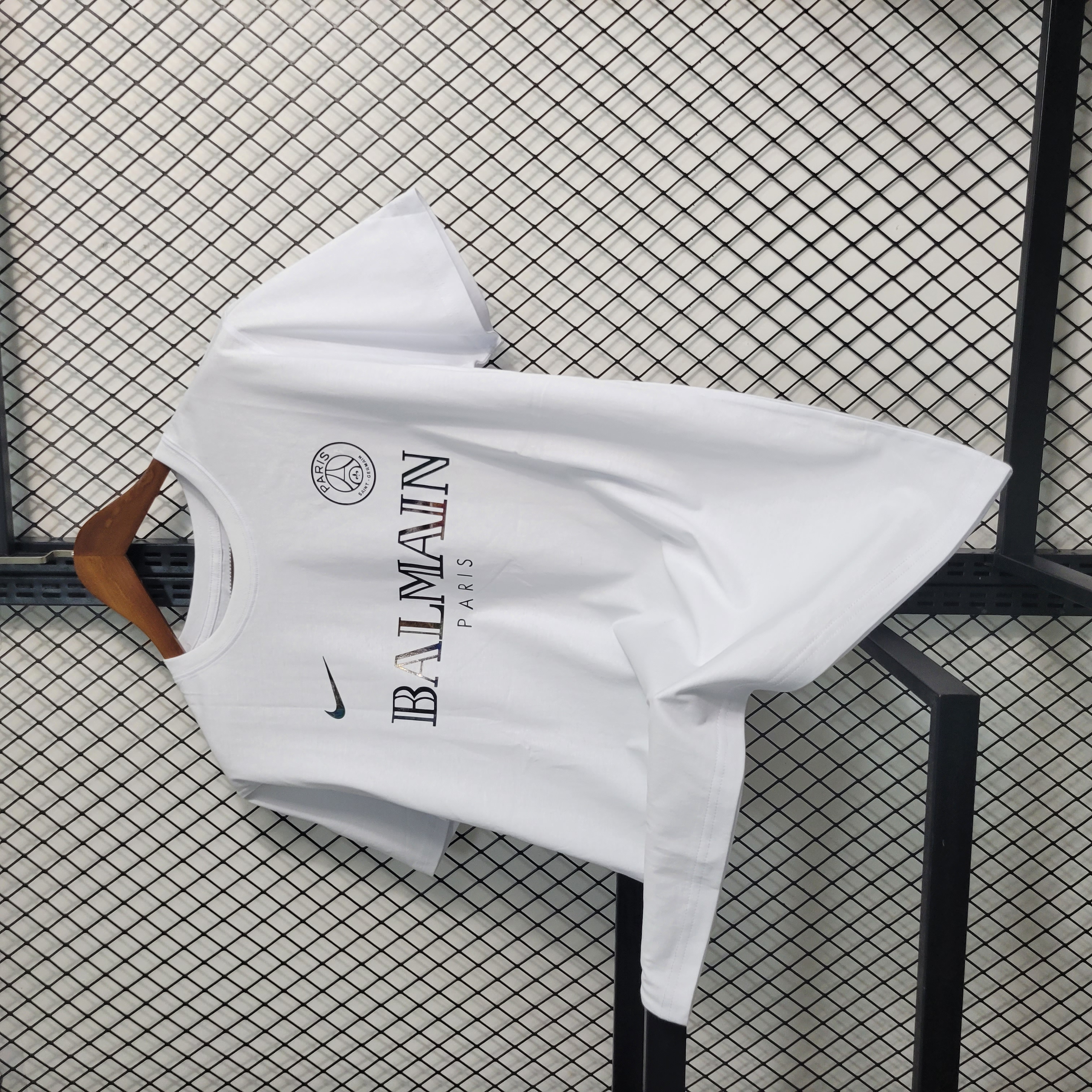 Camiseta Paris Balmain Nike