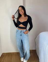 Moda Feminina Roxa Escura