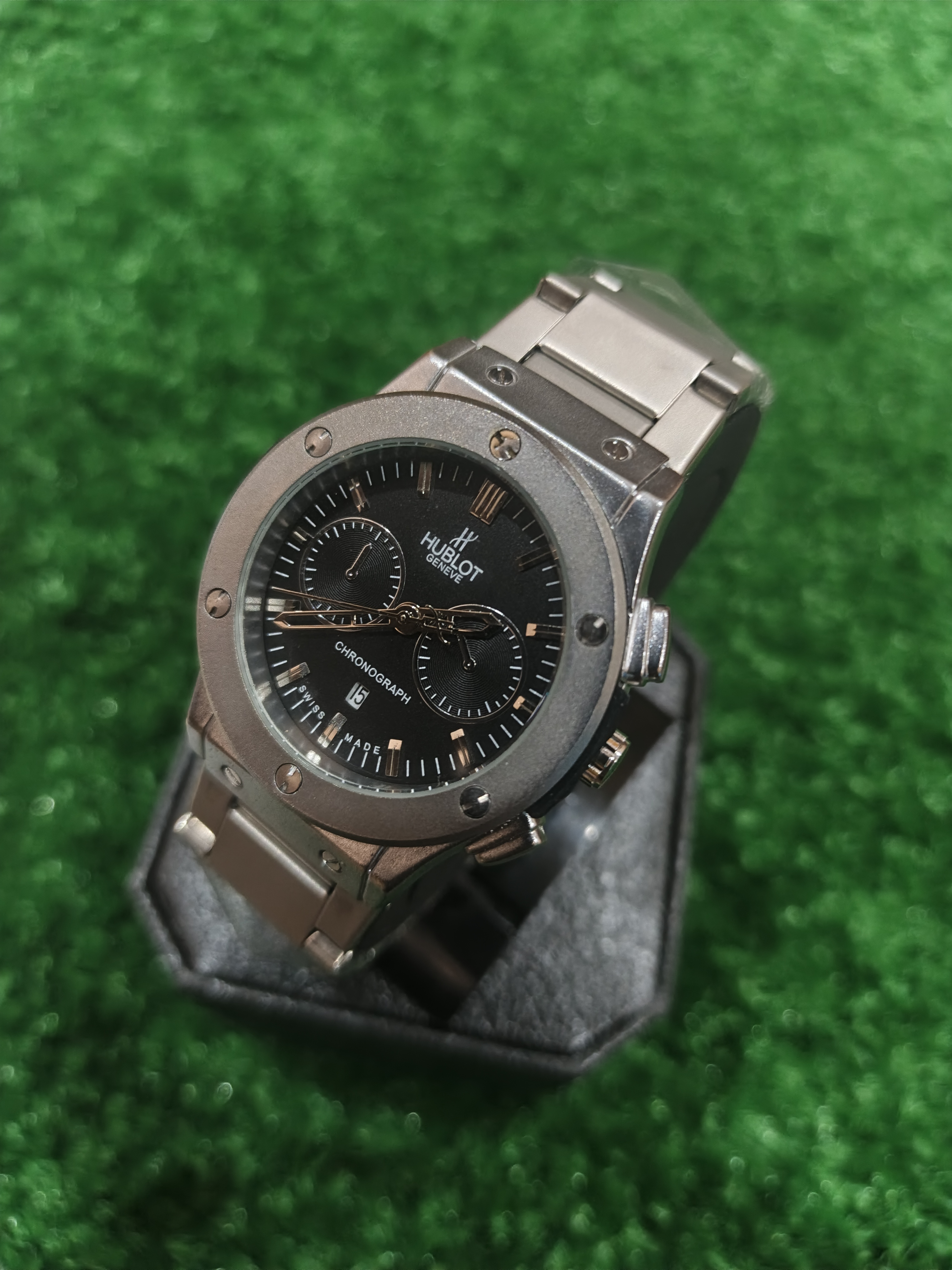 Elegance Quartz Chronograph Stainless Steel Watch