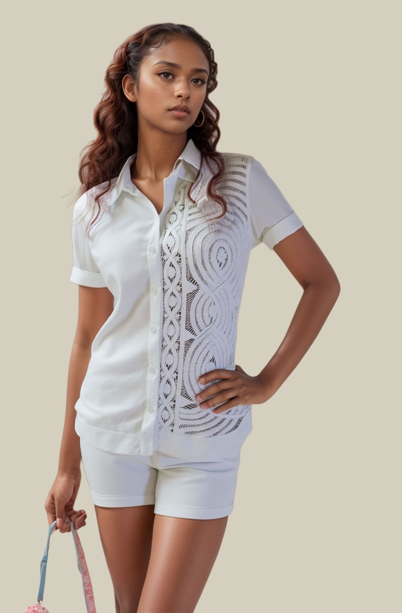 Conjunto de camisa y shorts blancos