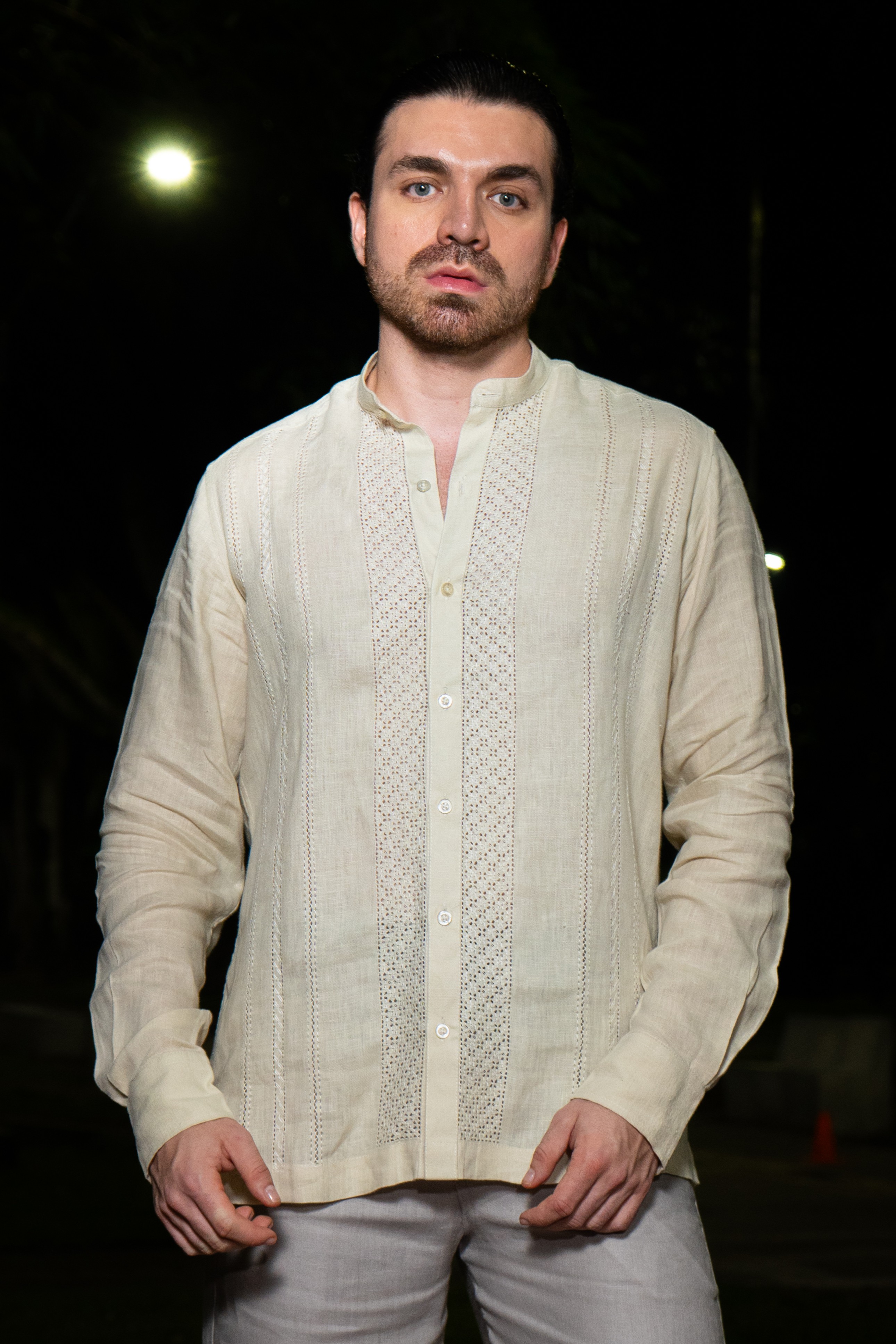 Guayabera maga larga /maga corta técnica calado Filigrama