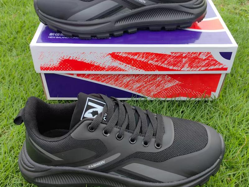 Men's Black Running Shoes